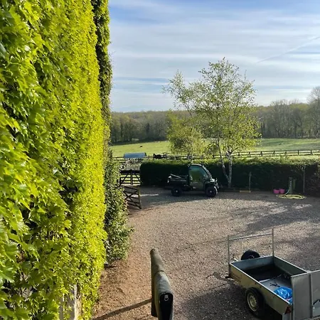 Les Grozilles Bed & Breakfast Feuillade