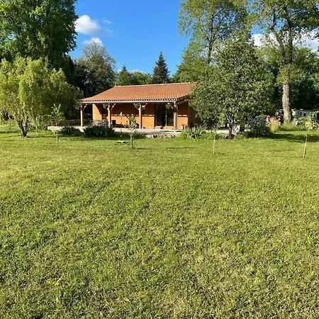 Les Grozilles Bed and Breakfast