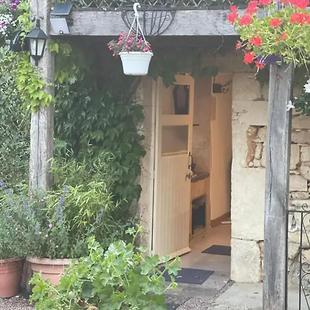Les Grozilles Bed & Breakfast Feuillade